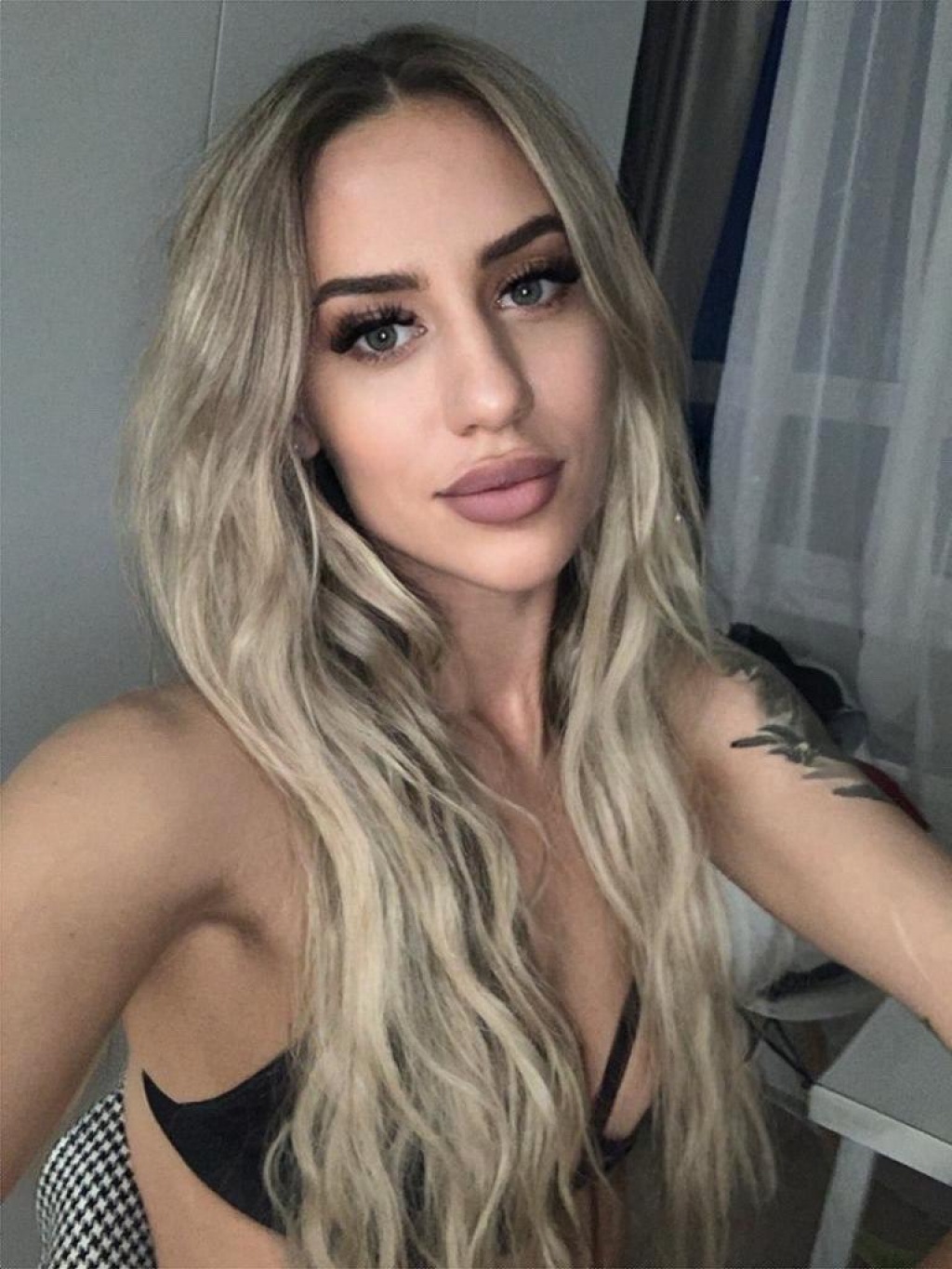 КУКОЛКА : проститутки индивидуалки в Ярославля