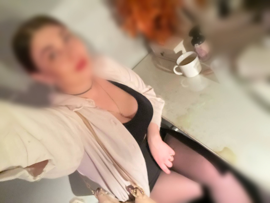 Олечка: проститутки индивидуалки в Ярославля