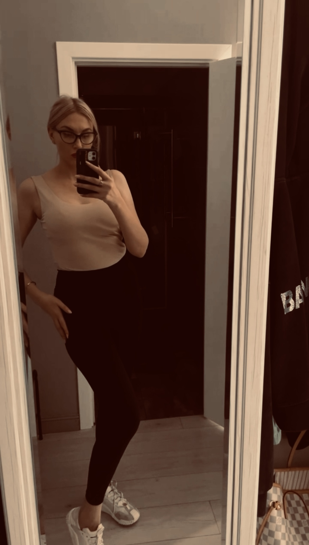 Алена : проститутки индивидуалки в Ярославля